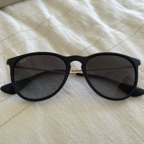 Ray-Ban Sunglasses - Picture 1 of 4